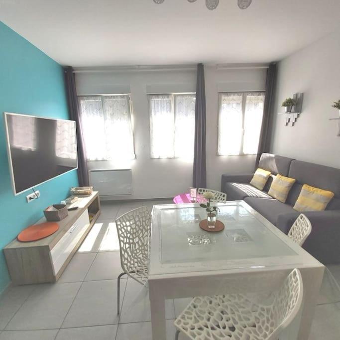 Gite Rdc 42M2 400 M Centre Ville 200 M Gare Tgv Parking Gratuit 250 Places Face Au Logement Arras Buitenkant foto